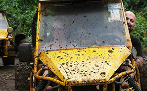 Mud Buggies : Rarotonga  : Business News Photos : Richard Moore : Photographer